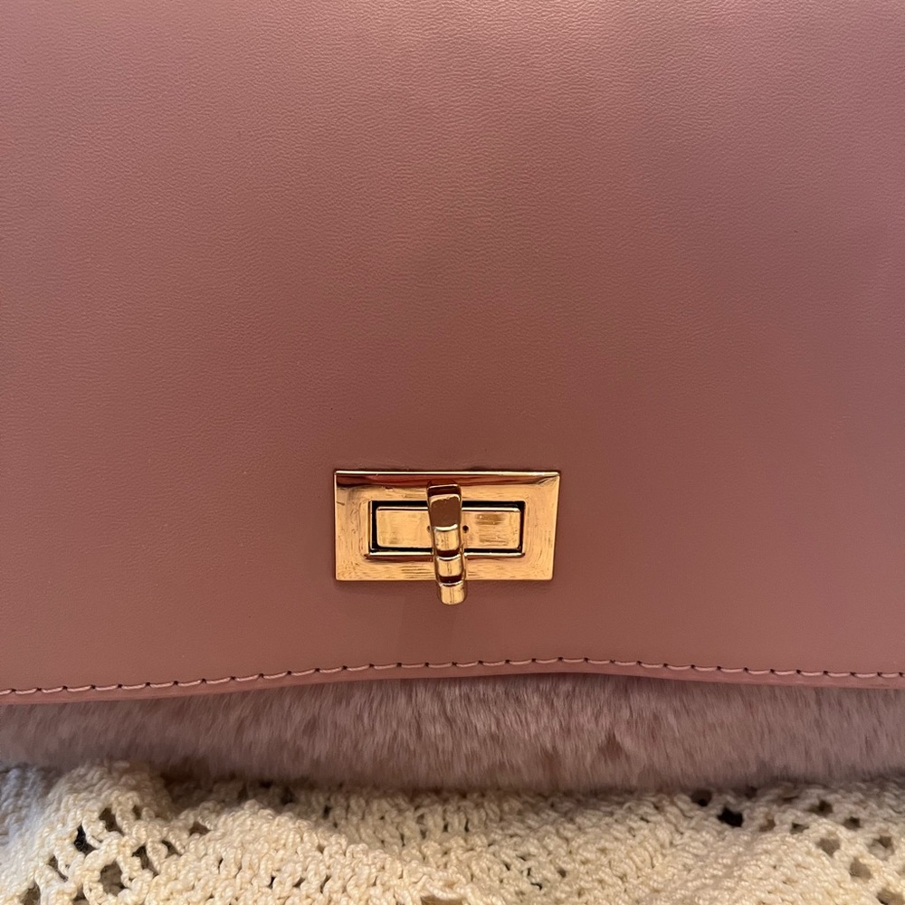 💖Pia Rossini “Hepburn” Faux-Fur Crossbody 
    Bag💖 - Picture 7 of 16
